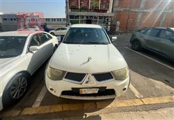 میتسوبیشی L200